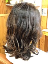 ララテラス(LaLa Terrace)&nbsp;アッシュグレージュ×セミウェットヴェールウェーブ