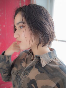 ヘアアンドリラクゼーション シャッセ(Hair&Relaxation SASE) クールなショートボブ