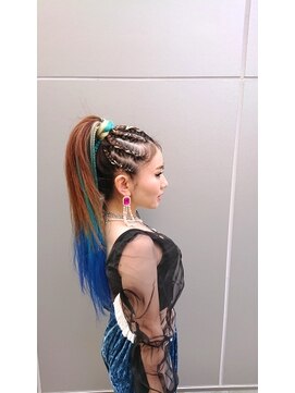 コーンロウポニーアップ 名定 L トゥエンティ ファイブ Twenty Five のヘアカタログ ホットペッパービューティー