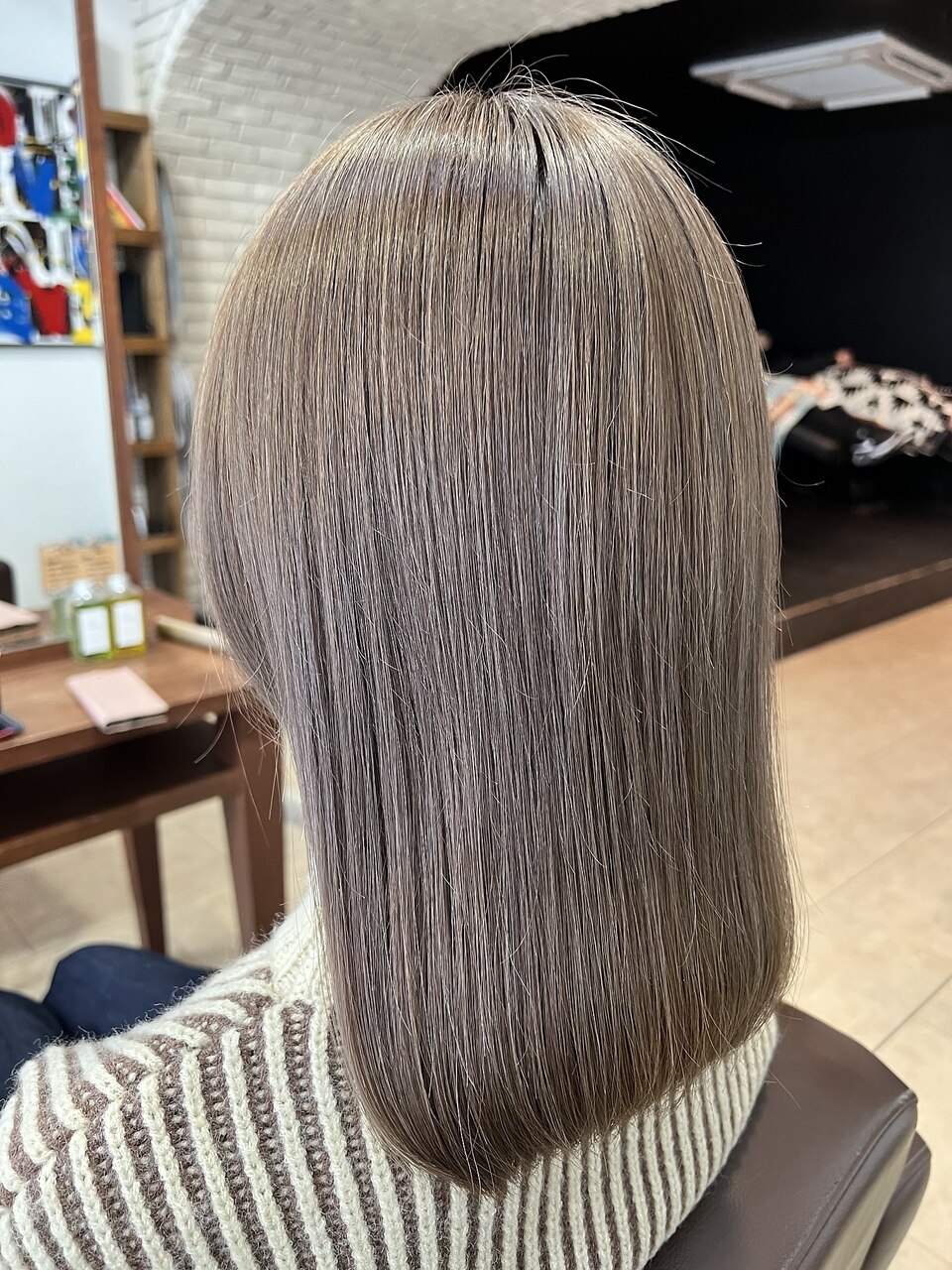 白髪ぼかしハイライトでミルクティーグレージュ【延山styling