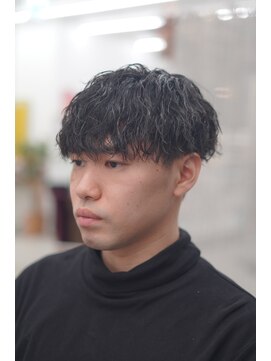 グランクラブ(GRANCLUB) カット パーマ フェード シェービング ヘッドスパ