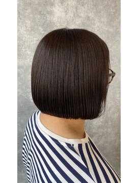 ヘアアンドメイク ムーア(Muuua) ぷつっとボブ