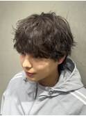 ラフにキマる無造作パーマのマッシュウルフスタイル