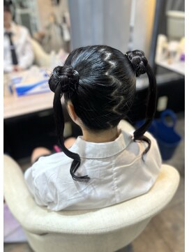 リエラ 新宿(RIERA) セーラームーンヘア