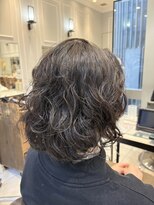 ネオリーブギンザ 銀座店(Neolive GINZA)&nbsp;トップからボリュームがあるくるくるパーマヘア　(銀座)