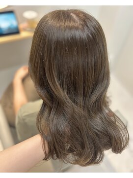 ウチコ 平尾店(u.chi.ko_si) ブリーチなしオリーブベージュ