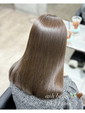 透明感たっぷりアッシュベージュ