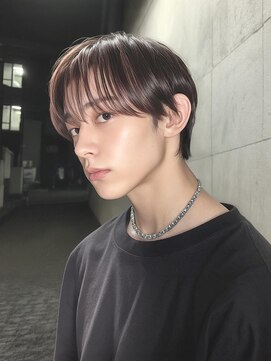 ネオリーブウリ 二子玉川店(Neolive uri) ブルーブラックフェザーパーマサーフカールセンターパート