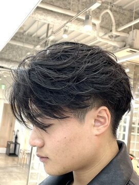 フィフスパーク(fifth PARK) 渋谷センターパート色気フェザーパーマ毛流れニュアンスパーマ