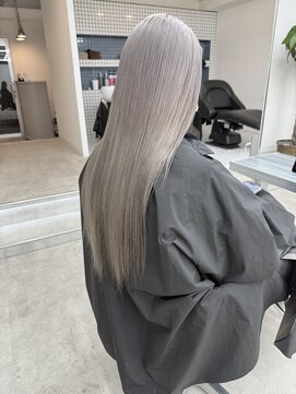 スティーン(STEEN) ホワイトカラー