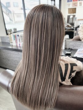 サロンアンドスパ ピュア 坂戸店(salon＆spaPURE) 白髪ぼかし極細ハイライト×シアーグレージュ