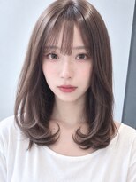 ウィーニード 栄(WENEED)&nbsp;韓国レイヤー×艶ミルクティーブラウン