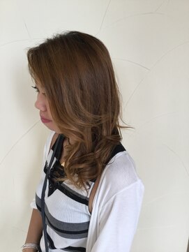 デュールウェスト(Duul West) 大人女子簡単巻き髪アレンジ