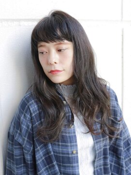 ルティア(Lutia) ハイライト ブルーブラック 重めバング★★