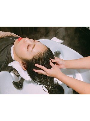【リラクシングヘッドスパ￥5500】アロマ効果のあるヘッドスパで極上の癒しをご提案。すっぴん美髪に!