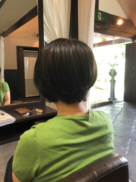 ナトゥーラ 岐阜(Natura) グラデーションショートボブ