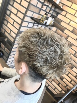 ヘンリエッタ 自由ヶ丘(Henrietta) メンズハイライトショート