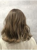 ミルクティーベージュ