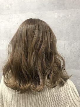 レイビューティー 浜町中央橋店(RAY+beauty) ミルクティーベージュ