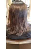 ヘアステージ ラプリュム(HAIR STAGE Ra Plume) 【Ra　Plume】透き通るハイトーンプラチナグレージュ