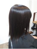 ミディアムストレート艶髪さらさらナチュラルヘア