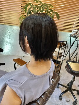 チリンバイロストシティー(Chillin by LOSTCITY) くびれショート髪質改善スクールカット