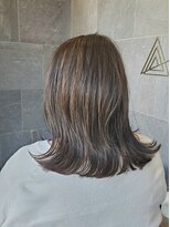 メゾン アヴァロ(Maison Avallo)&nbsp;さりげハイライトカラー