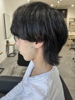 ヒュイル バイ ニアウ(Hwyl by Niau)&nbsp;メンズマッシュウルフセンターパートニュアンスパーマ眉毛パーマ