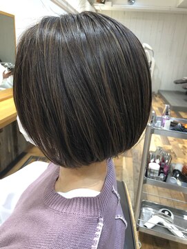 クラップス 杉田店(CLAPS) ショートボブ/ハイライト/オリーブベージュ/白髪ぼかし/ブリーチ