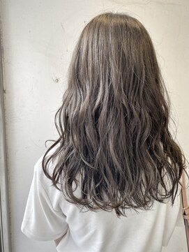ブレイブ 福岡天神店(BRAVE) 艶髪の柔らかふわふわグレージュ