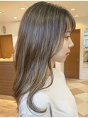 ナチュラルハイライトグレージュアッシュ