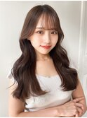 大人可愛い薄め前髪シースルー小顔顔周りふんわりレイヤーカット