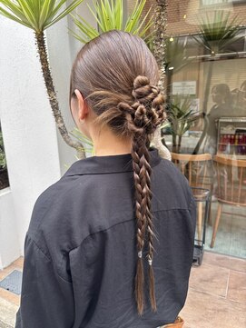 ドゥニカ(donica) カチモリヘア