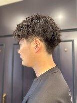 ヘアドクターベガ(hair Dr.VEGA)&nbsp;ツイストスパイラルパーマ刈り上げメンズ