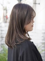 ビュートリアム 福岡(BEAUTRIUM) ミディアムレイヤー/似合わせ/顔周り/シースルーバング【福岡】