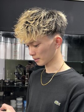 メゾンフォーメン(Maison for men) テーパーフェード×スペインカール