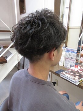 コアフィールフィス(COIFFURE fils) メガネの似合うパーマスタイル