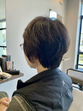 レジェ(LEGE) 伸ばし中ショートボブ