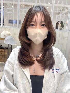 レイラバイアフロート 吉祥寺(Lila by afloat) ★ふんわり動くレイヤーロング前髪ウルフ20代30代40代