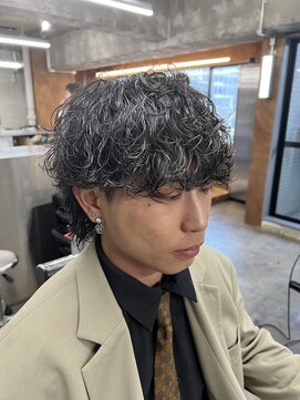 ロンドガルマン 名古屋(Lond GULLMAN) パーマ職人SEIYA指名　波巻きスパイラル