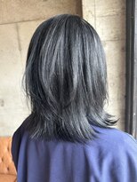 ヘアーアンドメイク ファット(Hair&Make PHAT)&nbsp;透明感柔らか暗髪カラーレイヤーミディアム外ハネデザインウルフ
