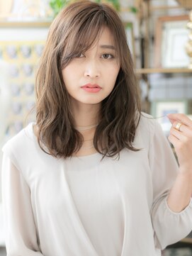 カバーヘア ブリス 戸田公園西口店(COVER HAIR bliss) 斜めバングオリーブカラーくせ毛風ミディh2戸田公園20代30代40代