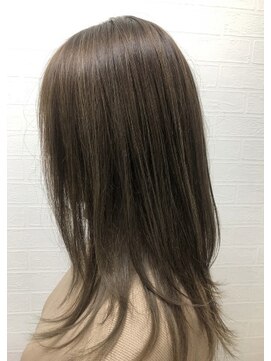 コンフィーヘアバイファースト(COMFY.HAIR by FIRST) レイヤースタイル・シークレットハイライト