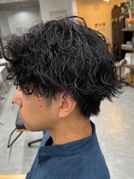 フゥ 宇都宮(FeU) 波巻きパーマメンズパーマメンズヘアツーブロックツイストパーマ