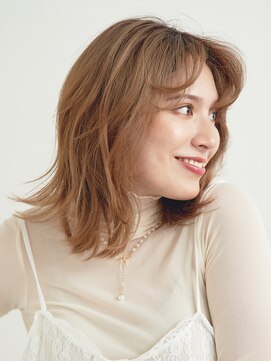 ルクスドレ 新宿(Luxe doree') 外ハネボブ/エギョモリ/菱形ボブ/ペールベージュ[新宿]