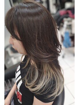 ヘアースタジオ ジェイワン(hair studio J ONE) 30代40代50代60代インナーカラー白髪ぼかしウルフレイヤーロング