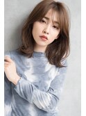 春ベージュ×ミディアムレイヤー