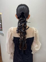 アカネ(Akane) タイトツインポニーアレンジ　お呼ばれヘアセット