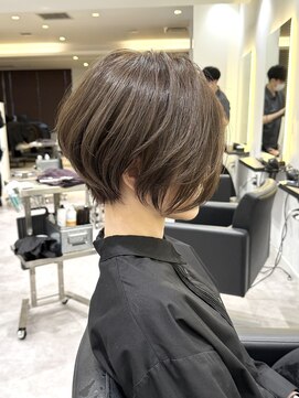 バンプ ギンザ(BUMP GINZA) 30代/40代/50代◎絶壁解消/白髪ぼかし/大人小顔ショート【湯本】