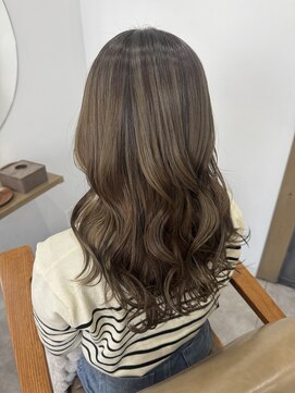 イルム(illmu) シークレットハイライトカラー